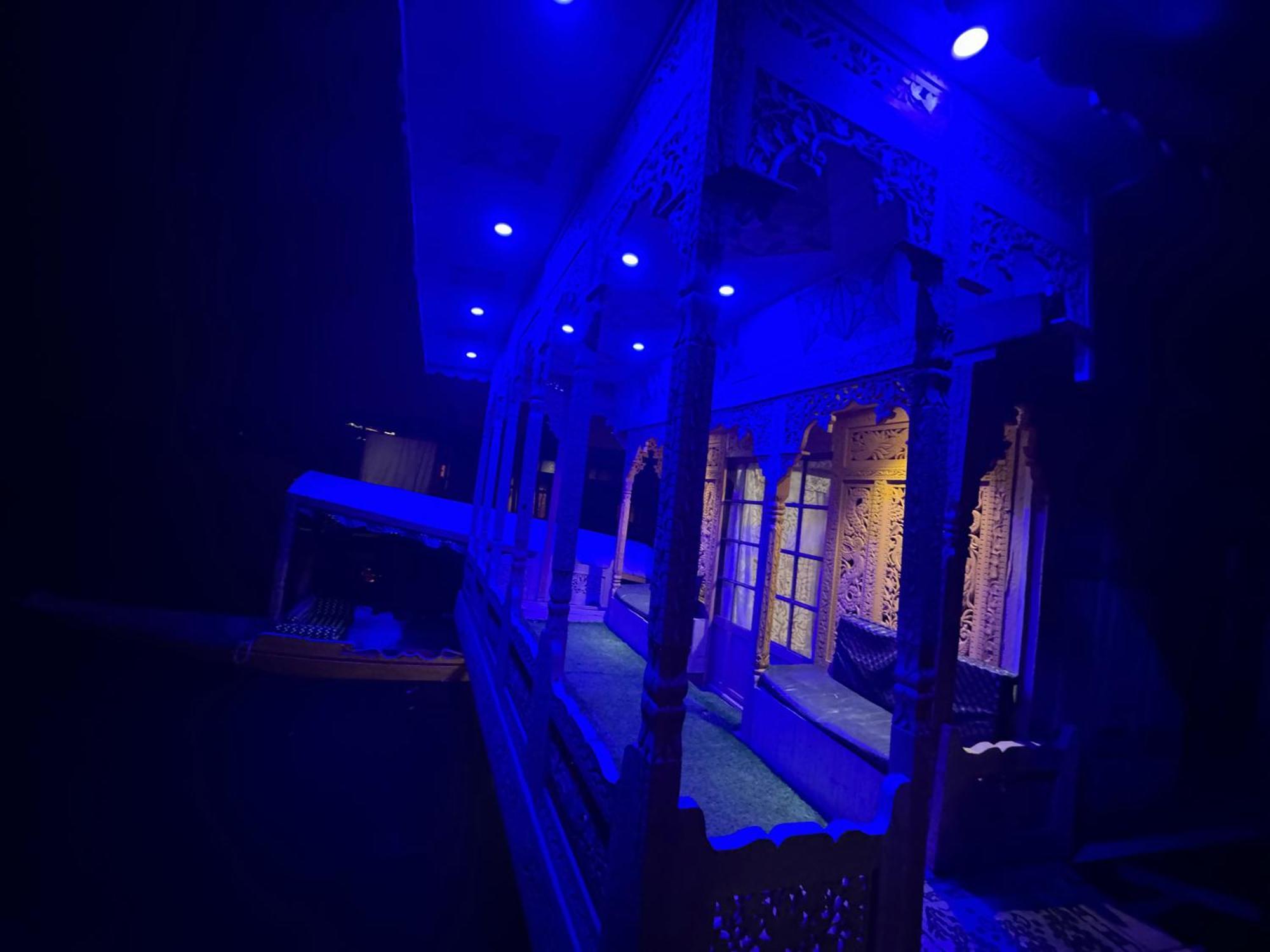 Houseboat Young Balmoral Castle Srinagar  Luaran gambar